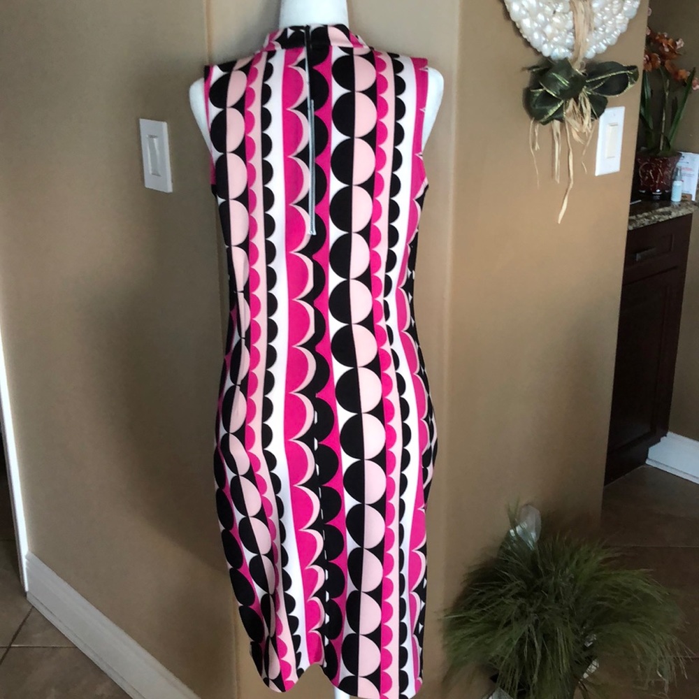 VINCE CAMUTO MOD DRESS SEMI FITTED NWOT - Picture 2 of 6